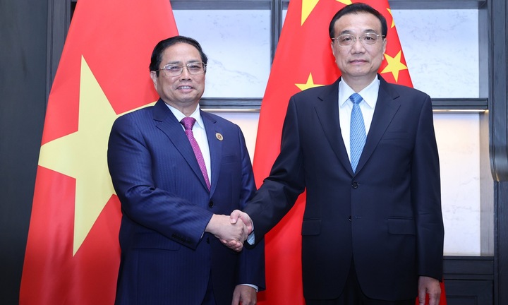 Thủ tướng Chính phủ Phạm Minh Chính hội kiến Thủ tướng Trung Quốc Lý Khắc Cường