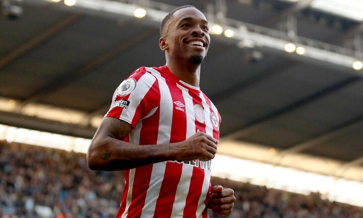 Ivan Toney ghi bàn phút 98, Brentford đánh bại Man City