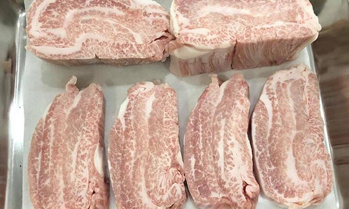 Thịt lợn Nhật Bản về Việt Nam giá 2,5 triệu đồng/kg