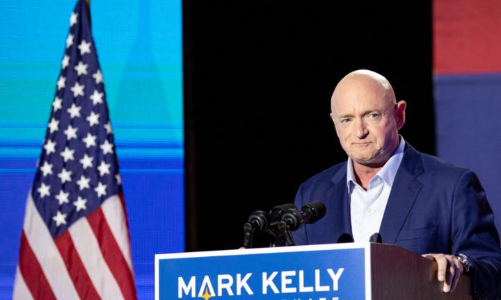 Đảng Dân chủ tiến gần đến quyền kiểm soát Thượng viện với chiến thắng ở Arizona