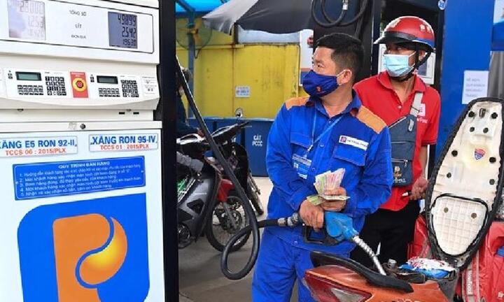 Doanh nghiệp xăng dầu tiếp tục đề nghị tính đủ chi phí