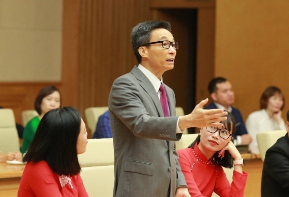 Phó Thủ tướng Vũ Đức Đam: 'Những nơi khó khăn càng phải đầu tư cho giáo dục'