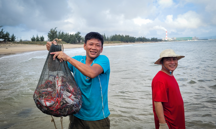 Trúng đậm ghẹ, ngư dân Hà Tĩnh bỏ túi hàng chục triệu đồng