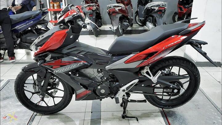Cuối năm xe máy giảm giá mạnh, Honda Winner X ’rớt’ hơn chục triệu
