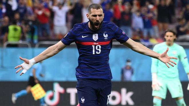 Phản ứng của Benzema sau khi mất World Cup 2022