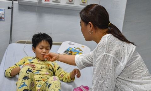 Nguyên nhân học sinh trường iSchool Nha Trang ngộ độc hàng loạt