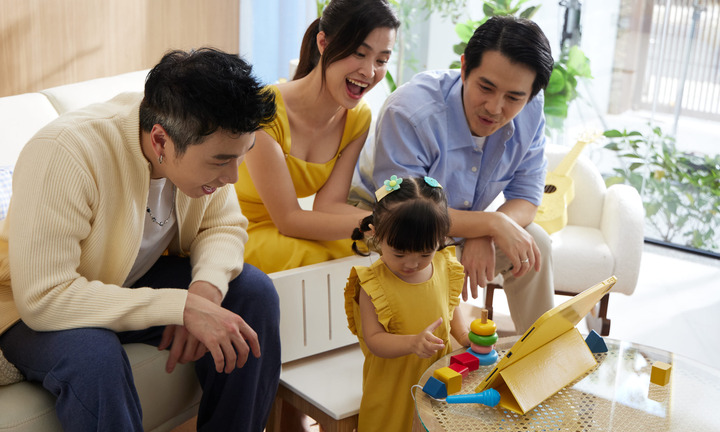 Đông Nhi tiết lộ bí quyết dinh dưỡng giúp bé thông minh và phát triển vượt trội