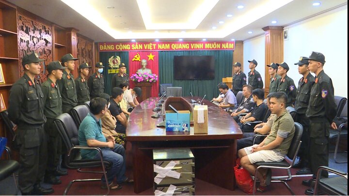TP.HCM: Bắt 14 người trong đường dây cá độ cờ bạc, bóng đá dịp World Cup 2022