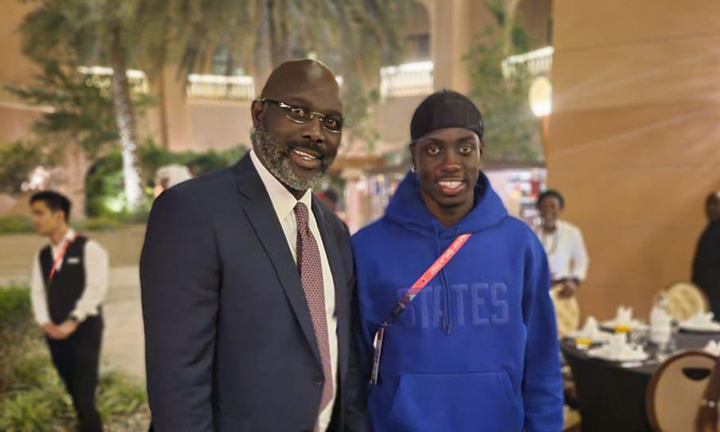 Tổng thống Liberia đến Qatar thăm con trai vừa ghi bàn cho tuyển Mỹ ở World Cup