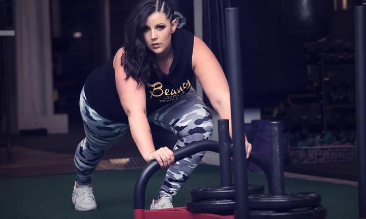 Cô gái nặng hơn 100 kg trở thành HLV thể hình nổi tiếng