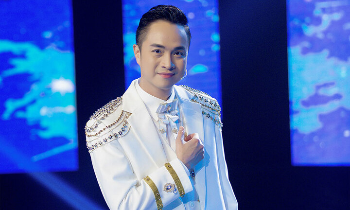 Nhật Tinh Anh 'cơm no áo ấm' suốt 17 năm nhờ một bài hát 