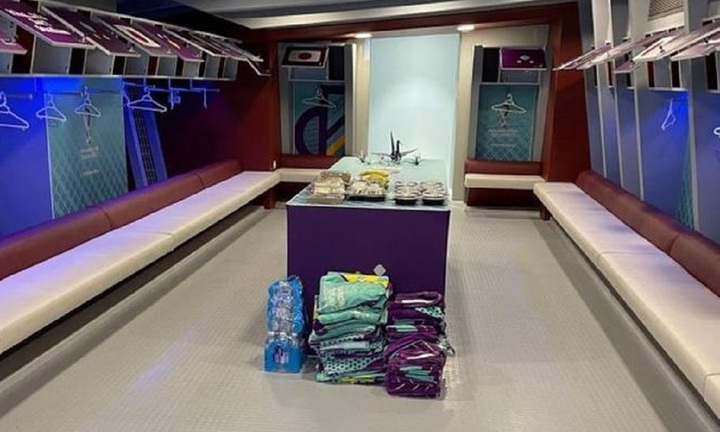 Tuyển Nhật dọn sạch phòng thay đồ sau trận thắng Đức