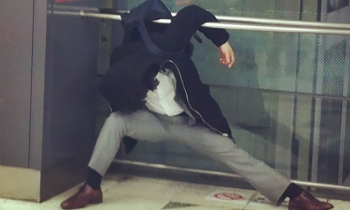 Những dáng ngủ có 1-0-2 ở nơi công cộng khiến người qua đường phải nén cười