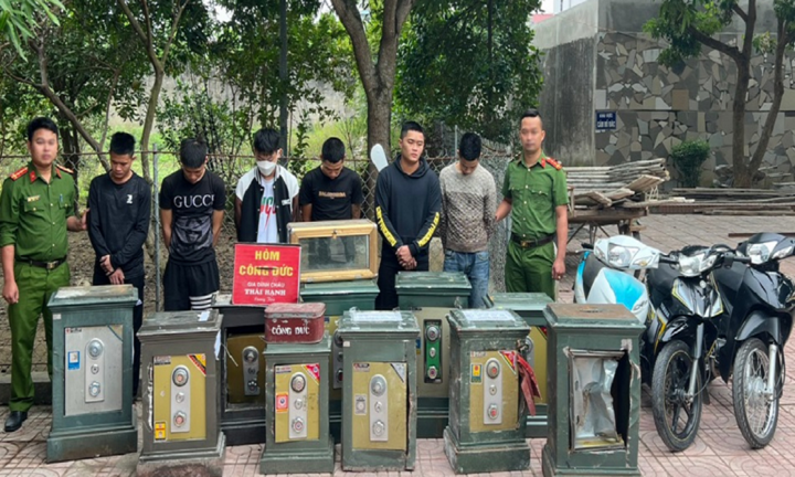Bắt giữ nhóm thanh niên chuyên trộm két sắt ở đền, chùa