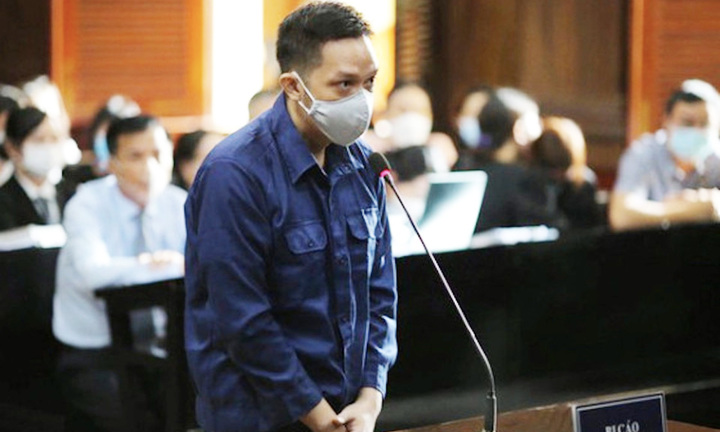 Bố bé gái 8 tuổi bị 'dì ghẻ' hành hạ đến chết bị đề nghị mức án 6-8 năm tù