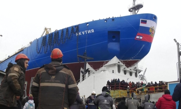 Nga hạ thủy tàu phá băng chạy bằng năng lượng hạt nhân