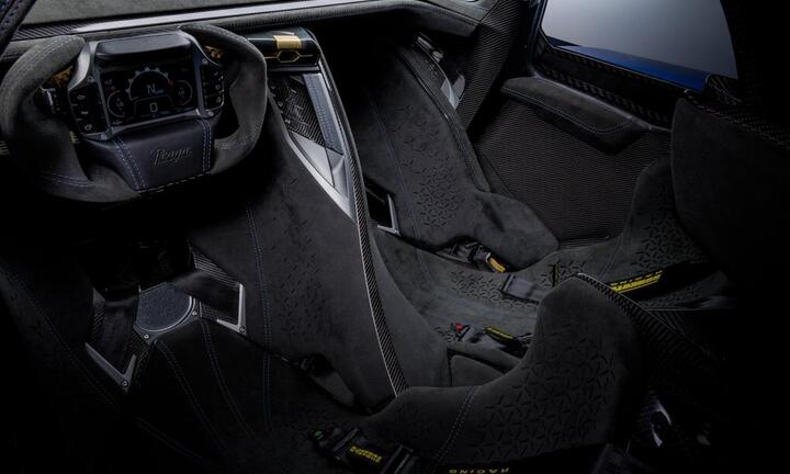 Siêu xe Praga Bohema giá hơn 1,3 triệu USD có gì đặc biệt?