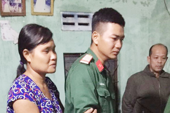 Xe tải lùi cán chết 3 người: Nam quân nhân đau đớn về gặp mẹ và 2 em lần cuối
