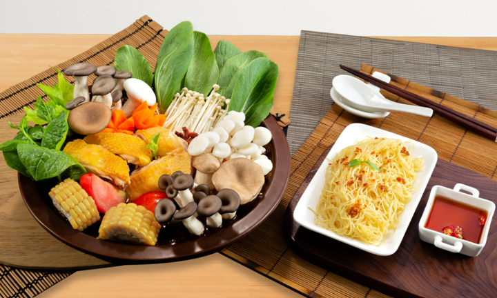 Cách nấu lẩu gà ngon khoẻ và đơn giản tại nhà