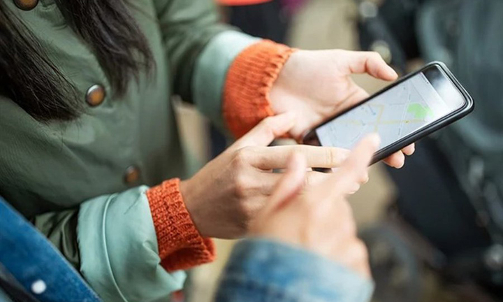 Hộ nghèo, cận nghèo được hỗ trợ điện thoại thông minh từ tháng 12/2022