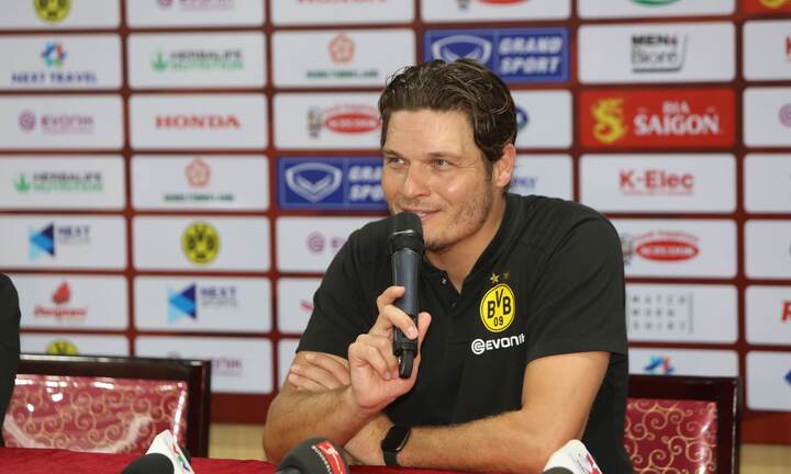 Thua tuyển Việt Nam, HLV Dortmund thất vọng hẹn tái đấu