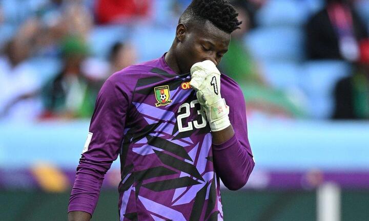 Thủ môn Cameroon bỏ World Cup về nước, viết tâm thư trách HLV