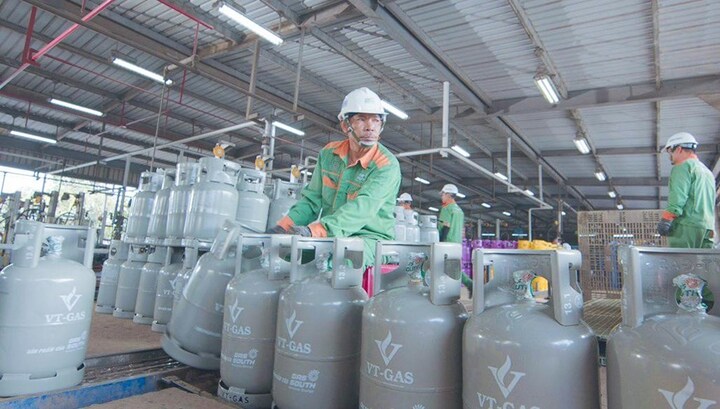 Từ 1/12, giá gas trong nước tiếp tục tăng