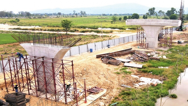 10 bộ, địa phương chưa giải ngân được đồng vốn đầu tư công nào sau 11 tháng