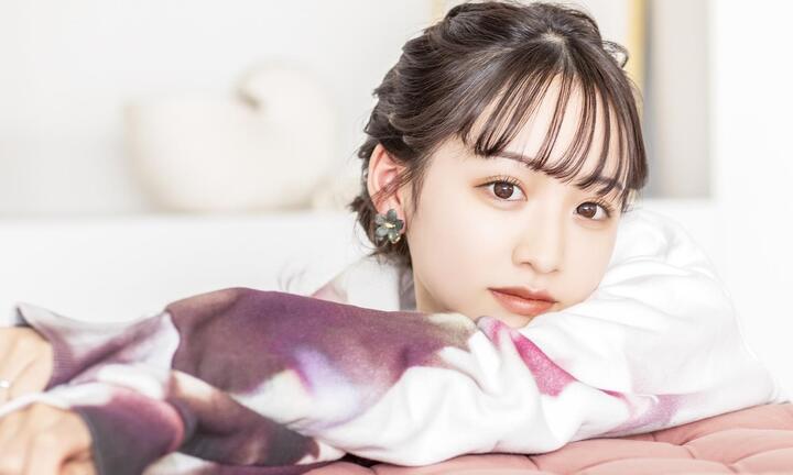 Cuộc sống của người mẫu Nhật Bản sinh con ở tuổi 16