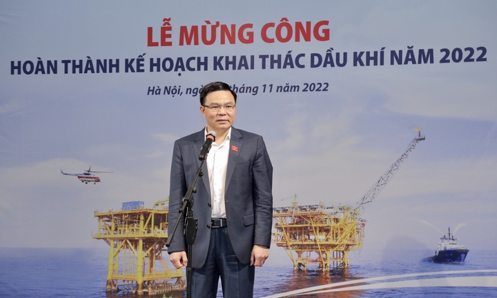 Petrovietnam mừng công hoàn thành sản lượng khai thác dầu khí năm 2022