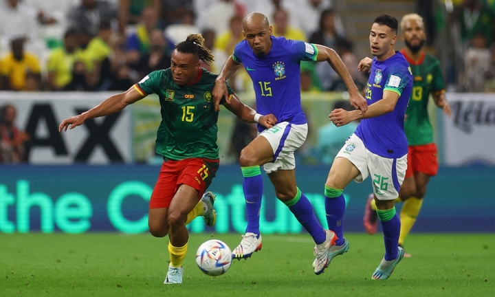 Trực tiếp bóng đá Cameroon 1-0 Brazil: Aboubakar nhận thẻ đỏ sau khi ghi bàn