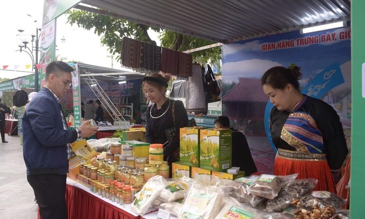 Co.opmart Hải Phòng tổ chức tuần lễ giới thiệu các sản phẩm OCOP Bắc Kạn