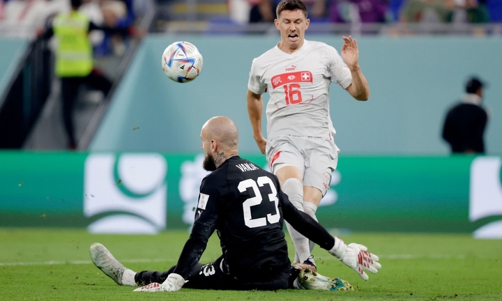 Kết quả bóng đá Serbia 2-3 Thụy Sỹ: Rượt đuổi hấp dẫn