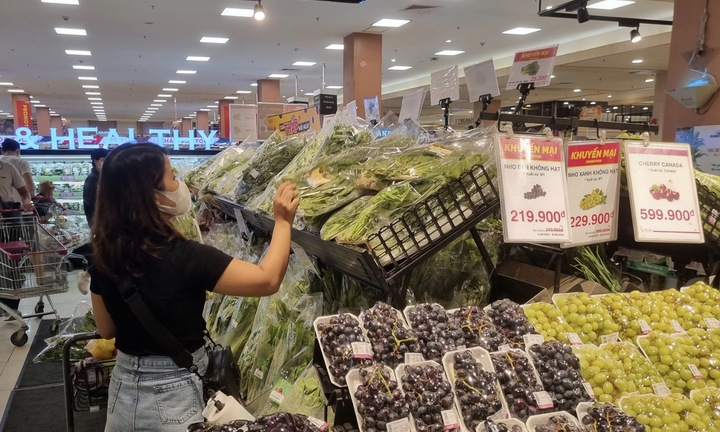 Mua đồ trong siêu thị, người tiêu dùng lười truy xuất nguồn gốc hàng hóa