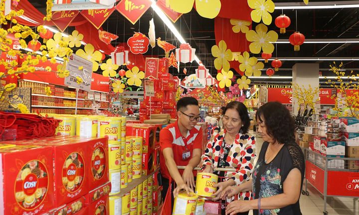 Hàng Tết lên kệ sớm, siêu thị là điểm đến tin cậy cho người tiêu dùng