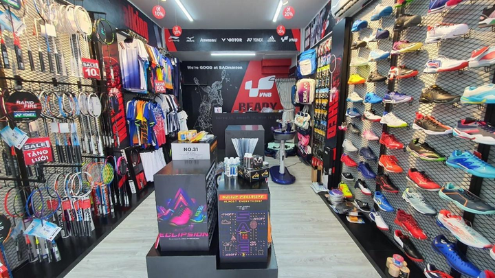 VNB Sports: Điểm mua sắm quen thuộc của dân cầu lông