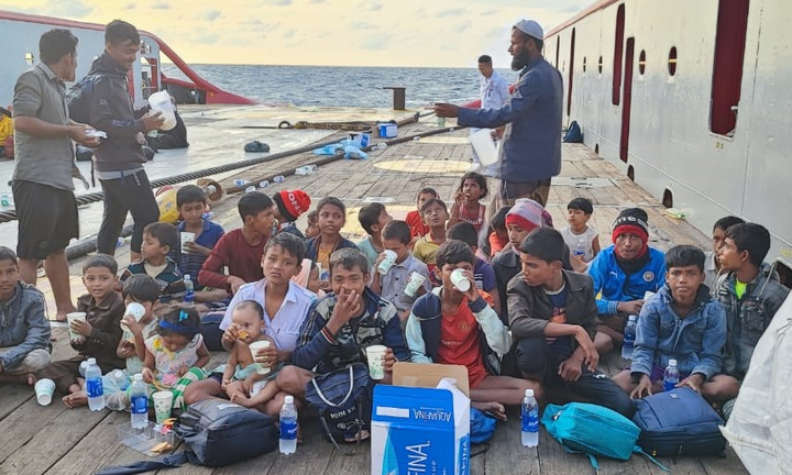 Tàu dịch vụ dầu khí của Việt Nam cứu 154 người gặp nạn ở biển Myanmar