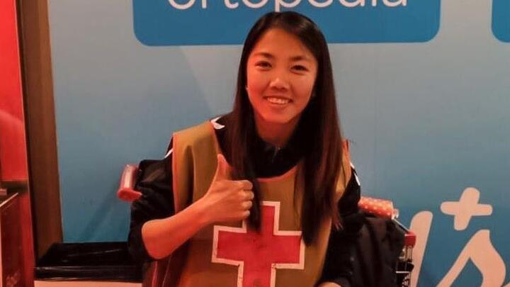 Nữ đội trưởng tuyển Việt Nam gây ấn tượng mạnh bởi hành động ý nghĩa nơi trời Âu