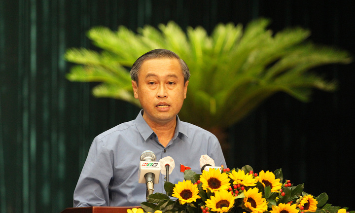 TP.HCM sẽ không giảm biên chế ngành y tế, giáo dục