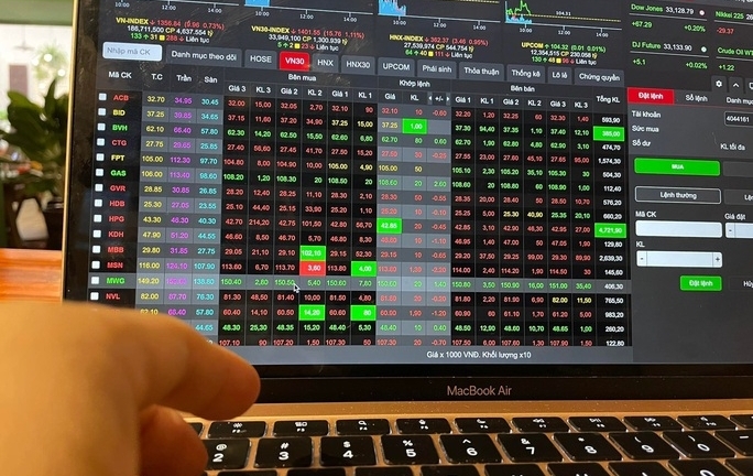 Chứng khoán hôm nay 9/12: Khối ngoại mua ròng 15 phiên liên tiếp