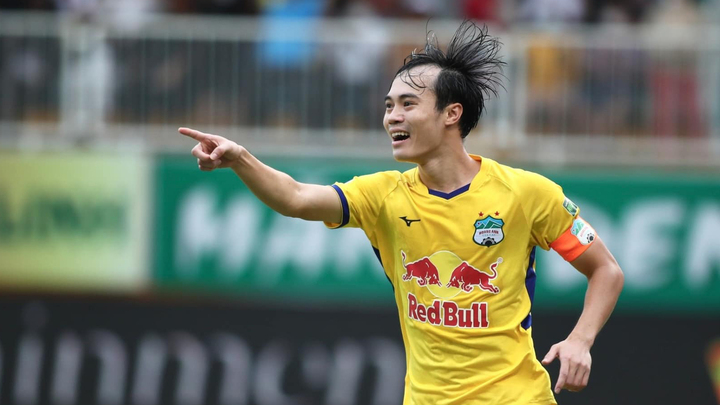 Văn Toàn: 'Tôi 27 tuổi rồi, không mạo hiểm thì không còn cơ hội nào nữa'