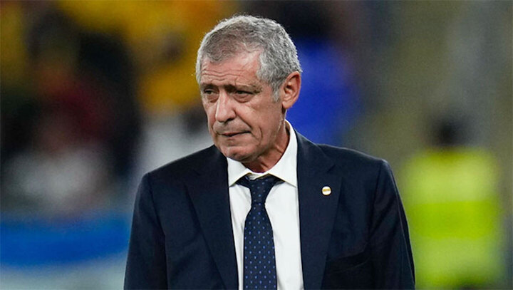 Bồ Đào Nha thất bại, HLV Santos tuyên bố không từ chức