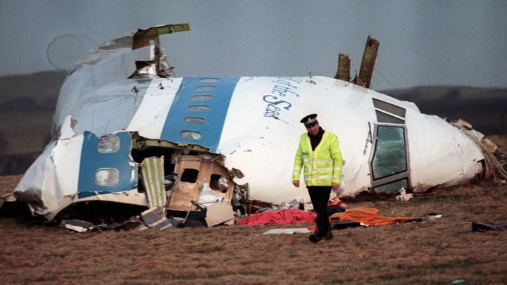 Mỹ bắt giữ nghi phạm đánh bom máy bay sau 34 năm