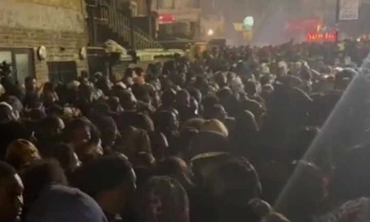 Chen lấn trong hòa nhạc ở Anh, nhiều người bị thương