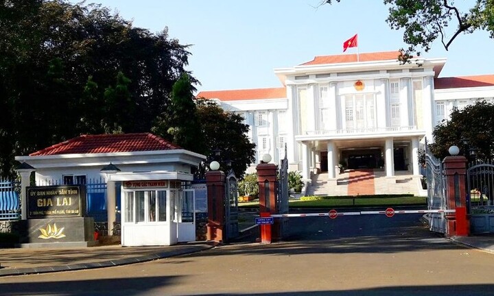 Ba Phó chủ tịch UBND tỉnh Gia Lai bị thôi chức vụ