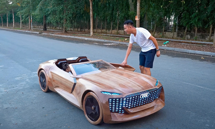 Ông bố Việt chế Audi đời mới nhất bằng gỗ, có thể đi được tặng con gái 