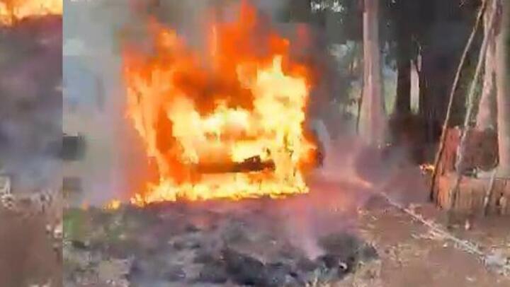 Điều tra nguyên nhân xe 7 chỗ ở Bình Phước cháy trơ khung