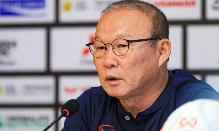 HLV Park Hang Seo tiết lộ đội hình ra sân trận gặp đội tuyển Lào