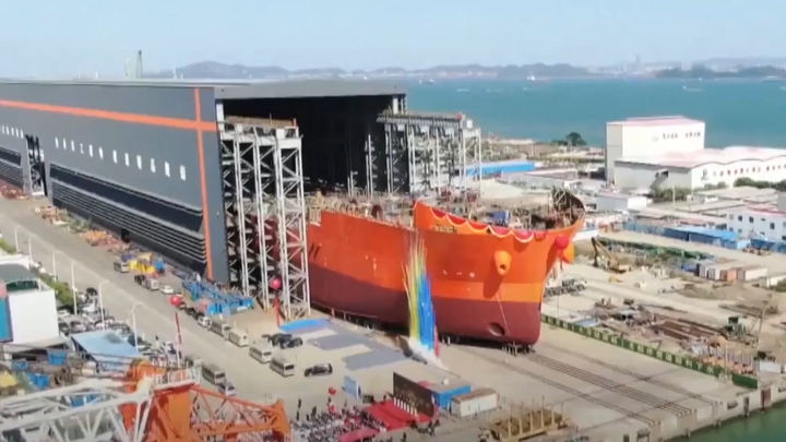 Cận cảnh tàu thăm dò vùng nước sâu hơn 10.000m ở Trung Quốc