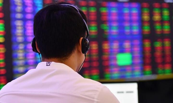 Tuần cuối 2022: Loạt vi phạm chứng khoán, một cá nhân bị phạt hơn nửa tỷ đồng